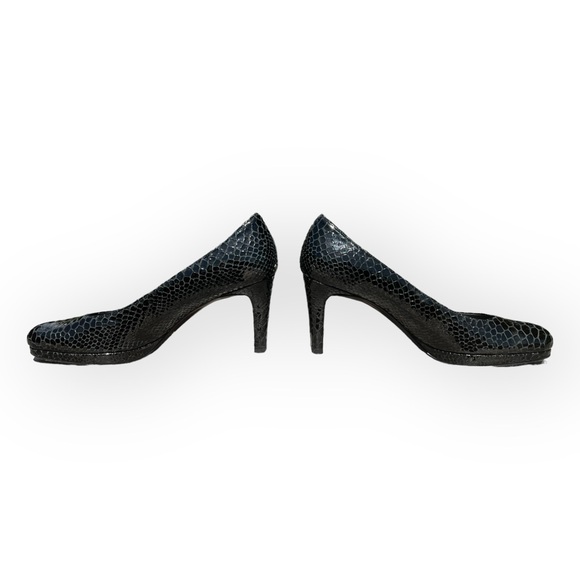 Stuart Weitzman snakeskin heels - Picture 2 of 7